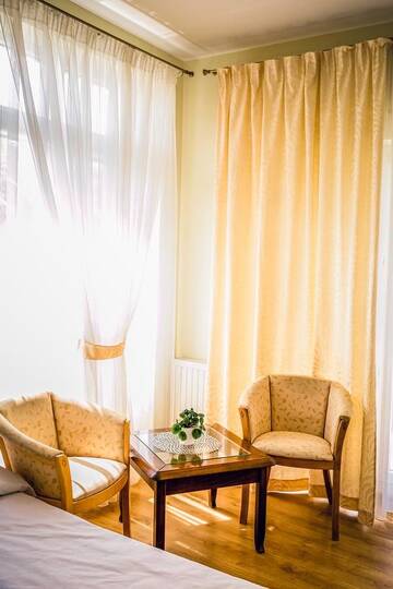 Фото номера Трехместный номер Апарт-отели Hotel Hellada г. Кельце 6