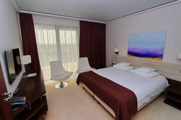 Фото номера Апартаменты (для 2 взрослых) Отель Odyssey ClubHotel Wellness&amp;SPA г. Кельце 3