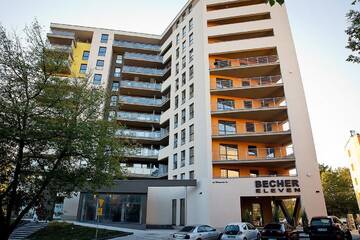Фото номера Двухместный номер Делюкс с 1 кроватью и балконом Апартаменты Apartament Wiosenna Kielce г. Кельце 12