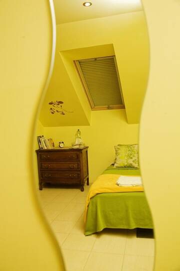 Фото номера Трехместный номер Отели типа «постель и завтрак» Medison Boutique B&amp;B г. Кельце 4