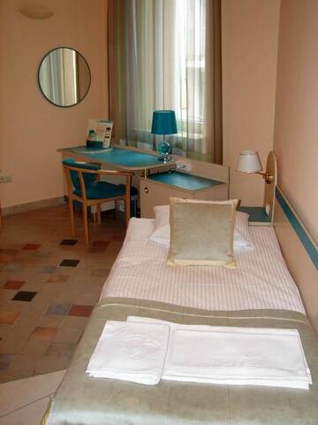 Фото номера Семейный номер с общей ванной комнатой Хостелы Hostel-Art г. Кельце 3
