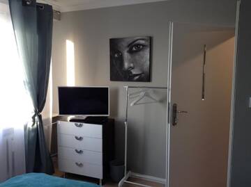 Фото номера Апартаменты с 2 спальнями Апартаменты Apartament Kiza г. Кельце 55