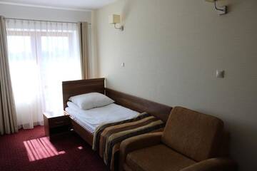 Фото номера Одноместный номер Отель Hotel DYMINY г. Кельце 5