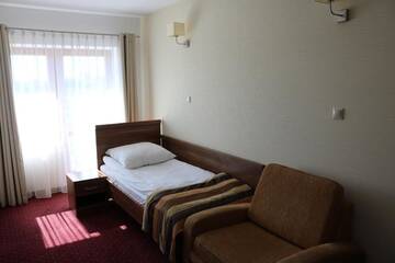 Фото номера Одноместный номер Отель Hotel DYMINY г. Кельце 7