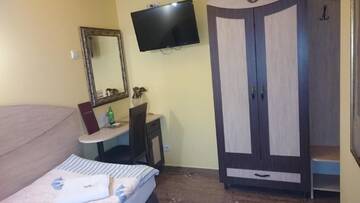 Фото номера Стандартный одноместный номер Апарт-отели Hotel Faraon г. Кельце 3