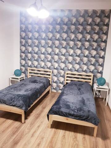 Фото номера Двухместный номер с 1 кроватью Проживание в семье Guest Room RÓWNA г. Кельце 3