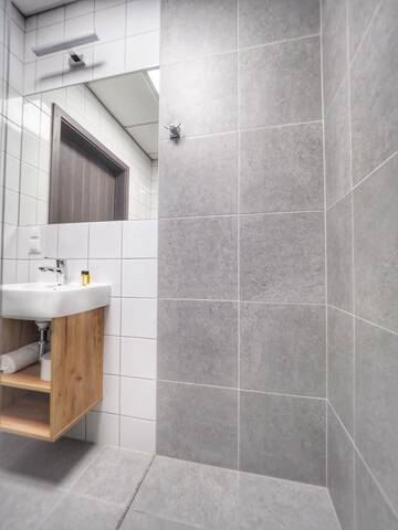 Фото номера Двухместный номер с 1 кроватью и собственной ванной комнатой Отель S7 Hotel г. Кельце 15