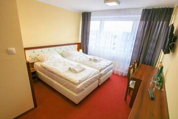 Фото Отель Hotel SiLL г. Кельце 1