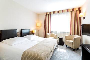 Фото номера Двухместный номер с 1 кроватью Отель Qubus Hotel Kielce г. Кельце 4