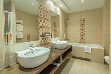 Фото номера Полулюкс Отель Qubus Hotel Kielce г. Кельце 4